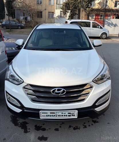 Hyundai Grand Santa Fe-2