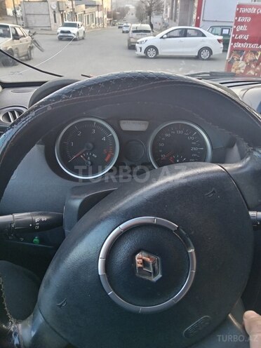 Renault Megane-7