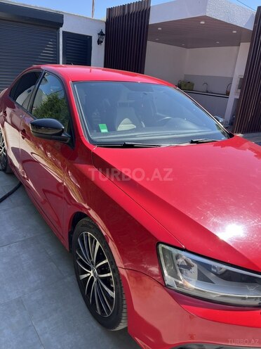 Volkswagen Jetta-4