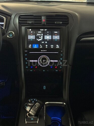 Ford Fusion (North America)-10