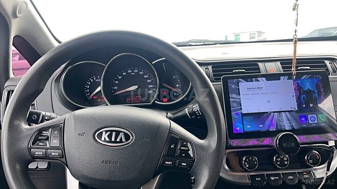 Kia Rio-4