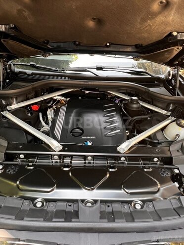 BMW X7-13