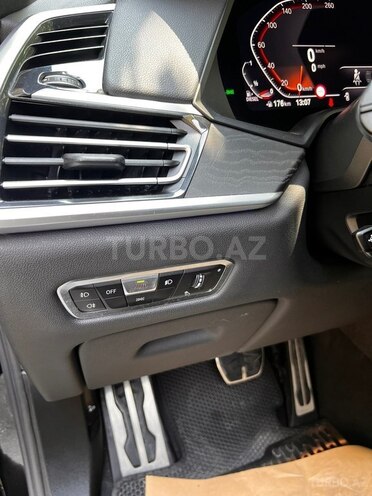 BMW X7-17