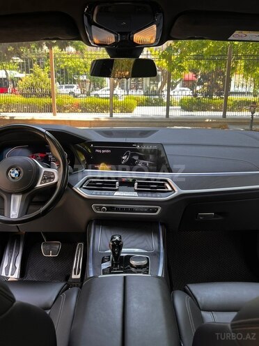 BMW X7-11
