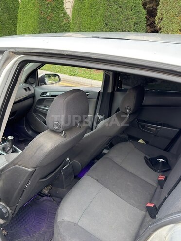 Opel Astra-11