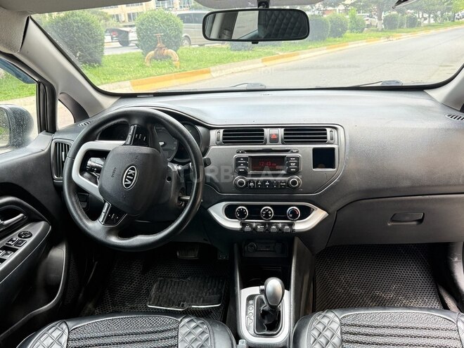 Kia Rio-7