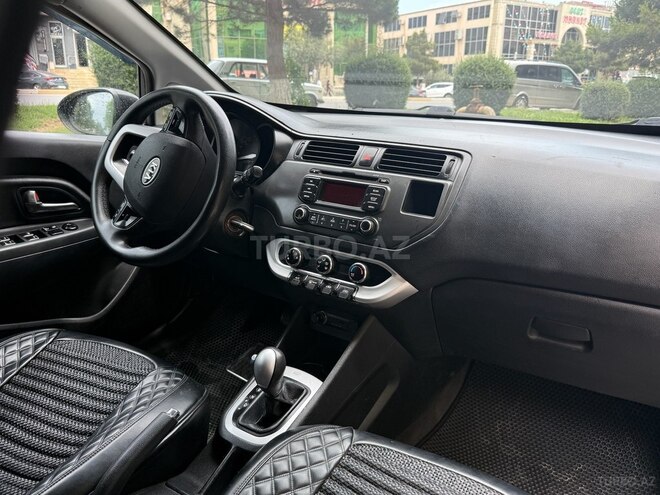 Kia Rio-8