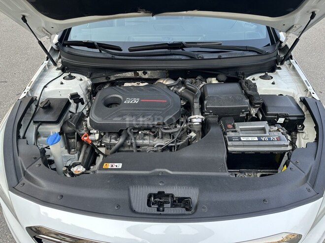 Hyundai Sonata-10