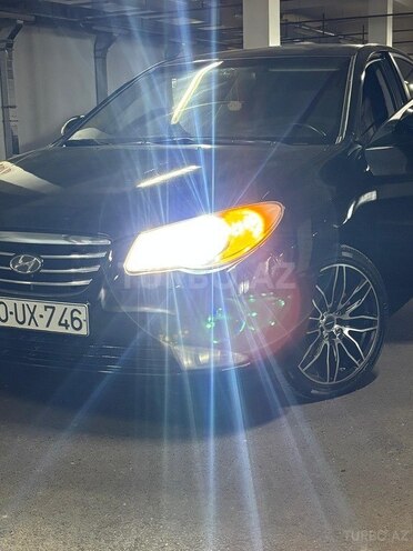 Hyundai Elantra-9