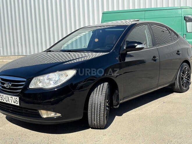 Hyundai Elantra-2
