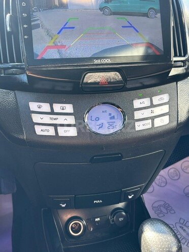 Hyundai Elantra-15