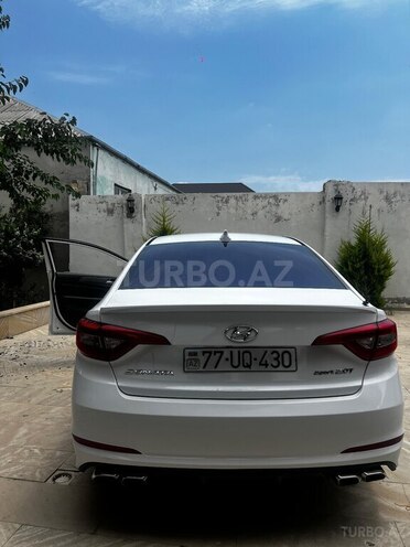 Hyundai Sonata-2