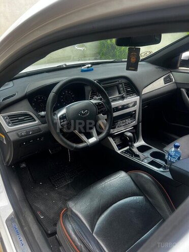 Hyundai Sonata-3