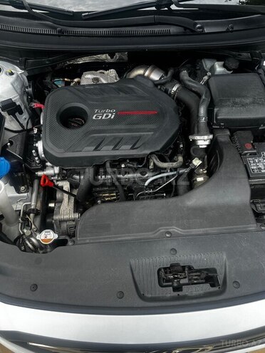 Hyundai Sonata-6