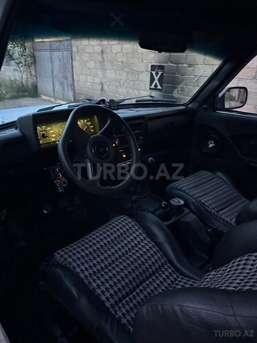 LADA (VAZ) Niva-8