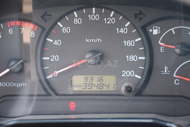 Hyundai Accent-10
