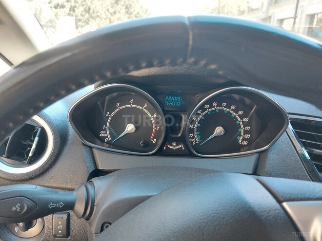 Ford Fiesta-2
