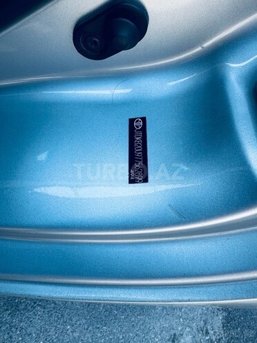 Toyota Prius-14
