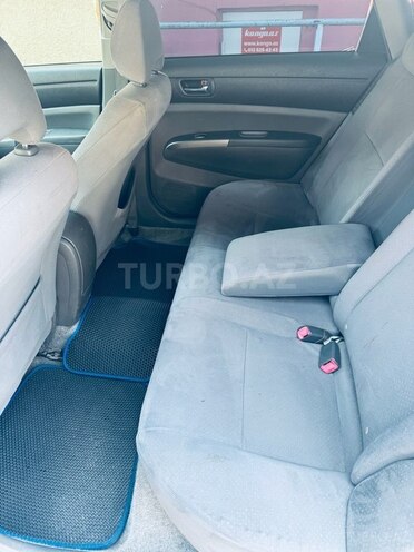Toyota Prius-13