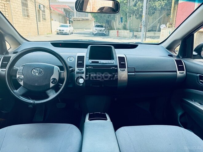 Toyota Prius-15