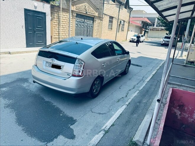 Toyota Prius-9