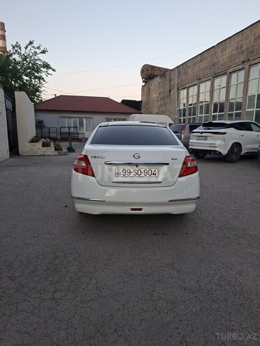 Nissan Teana-5