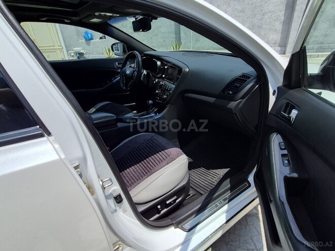Kia Optima-12
