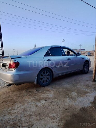 Toyota Camry-9