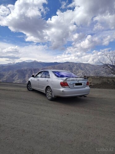 Toyota Camry-6