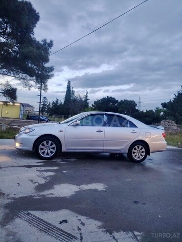 Toyota Camry-7