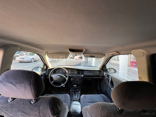Opel Vectra-10