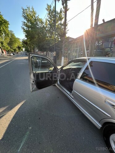 Opel Vectra-12