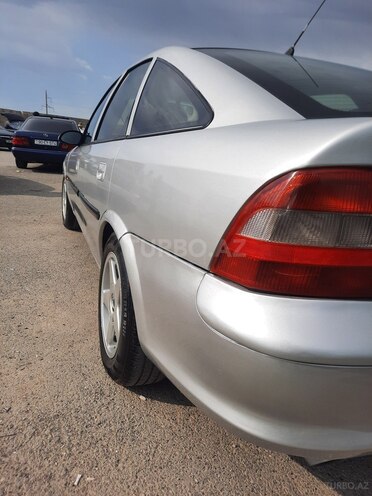 Opel Vectra-7