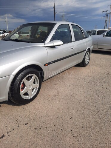 Opel Vectra-11