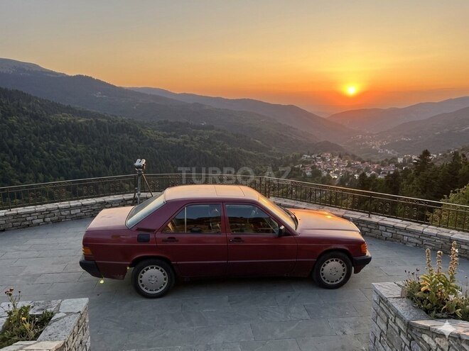 Mercedes 190-6