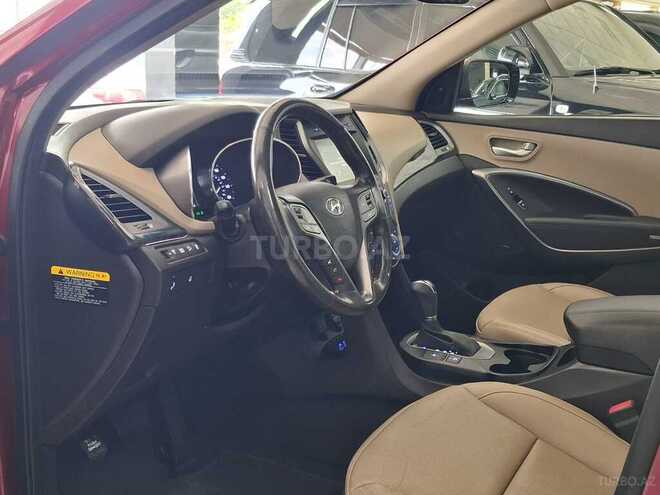 Hyundai Santa Fe-12