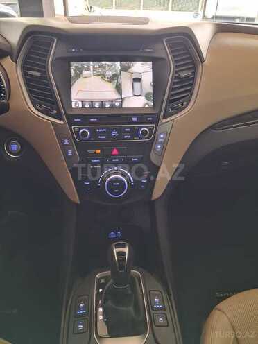 Hyundai Santa Fe-10