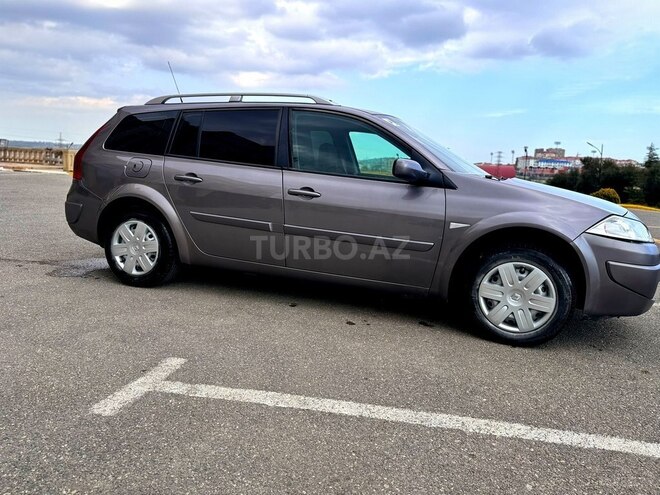Renault Megane-10