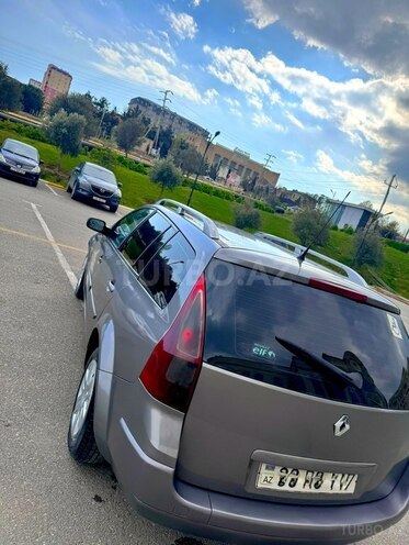 Renault Megane-9