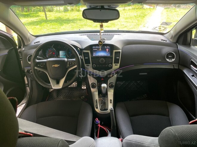Chevrolet Cruze-5