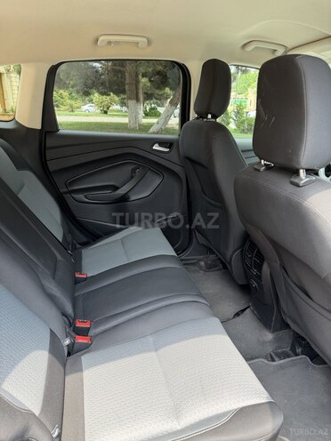 Ford Escape-16