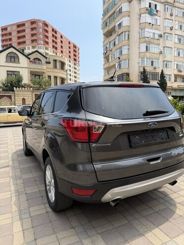 Ford Escape-9