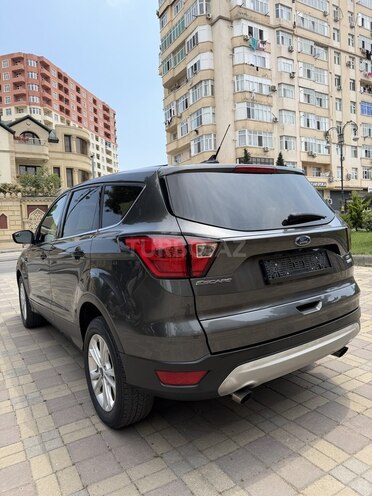 Ford Escape-8