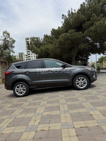 Ford Escape-12