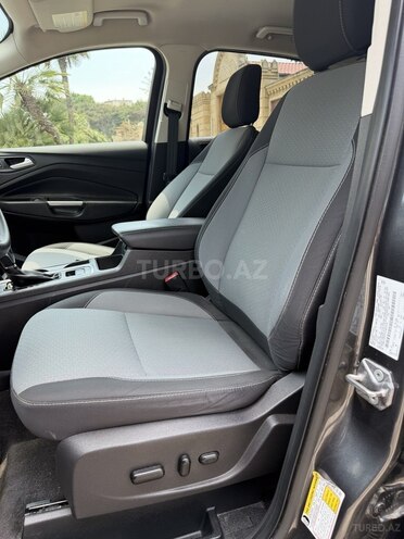 Ford Escape-15