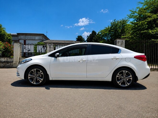 Kia Cerato-5
