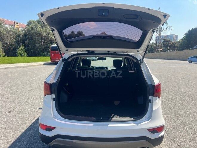 Hyundai Santa Fe-12