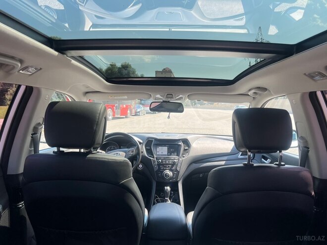 Hyundai Santa Fe-11