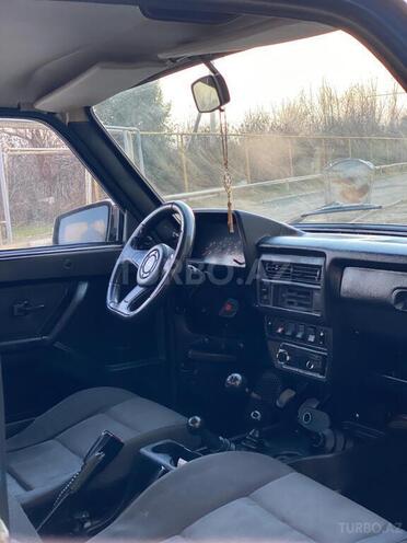LADA (VAZ) Niva-8