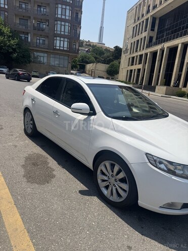Kia Cerato-4